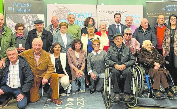 El Teatro Cervantes acogió este miércoles una gala para reconocer y homenajear a las personas que han añadido sus testimonios al proyecto./