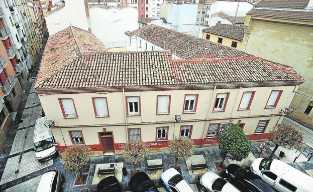 Aspecto que el colegio San Bernabé va a mantener más tiempo del que se esperaba. / JUAN MARÍN