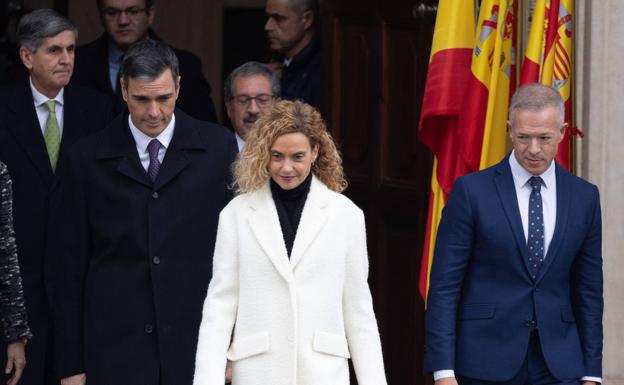 Batey y Gil junto al presidente del Gobierno en los actos del Día de la Constitución. /