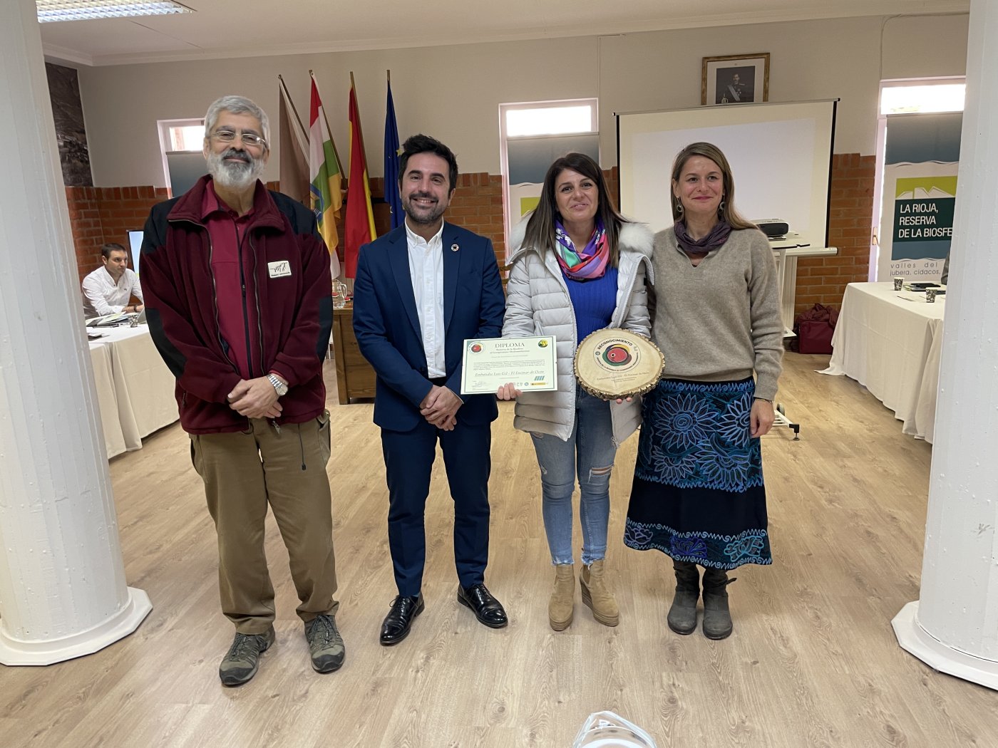 Embutidos Luis Gil, de Las Ruedas de Ocón, recibió el premio por su compromiso medioambiental. / G. L. R.