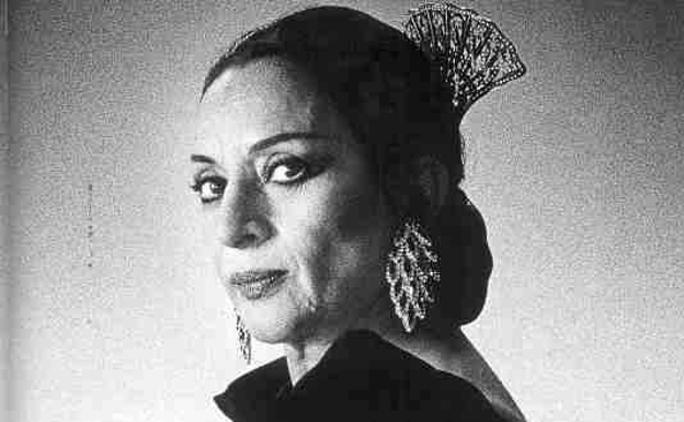 Lola Flores, La Faraona, en una imagen del libro 'Flamenco' de Carlos Saura. /R.C.