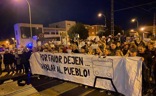 Rincón de Soto marcha contra el proyecto de la variante del ferrocarril