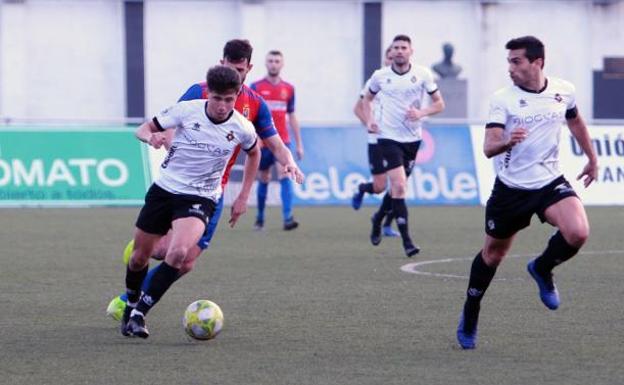Davo, en un partido con el Caudal. // J. M. PARDO
