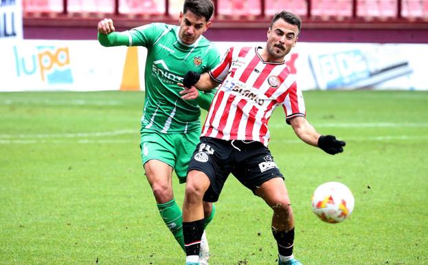 Silvente, en un partido con la SD Logroñés. /Juan Marín