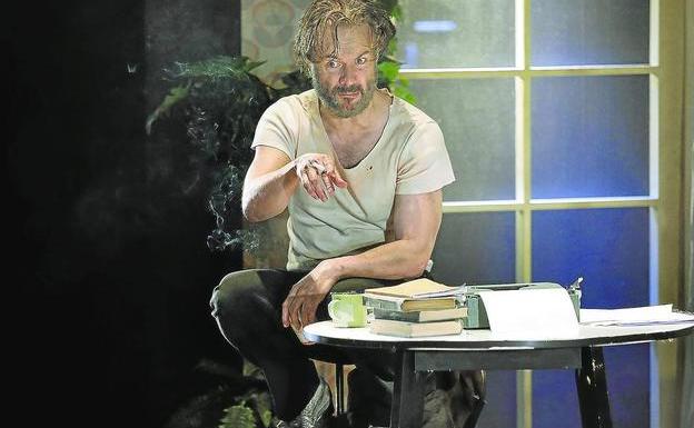 Tristán Ulloa, durante una representación teatral en Málaga/Miguel Fernández