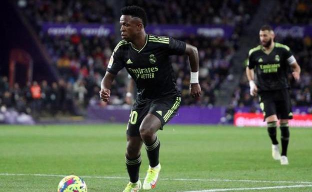 El Valladolid suspende a diez abonados por sus insultos racistas a Vinicius
