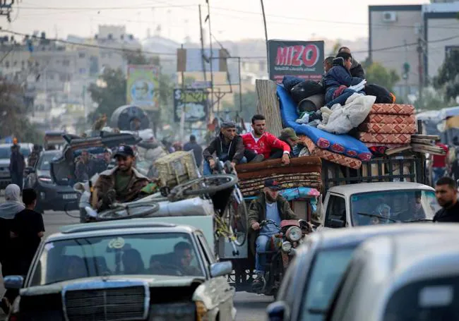 Los habitantes comienzan a abandonar Rafah.