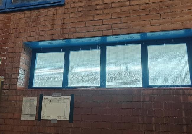 En las instalaciones del polideportivo San Francisco de Logroño no es la primera vez que hay goteras cuando hay lluvias intensas.