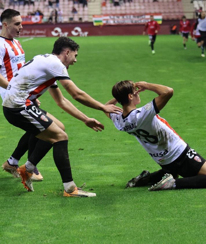 Imagen secundaria 2 - La UD Logroñés se carga al Eibar