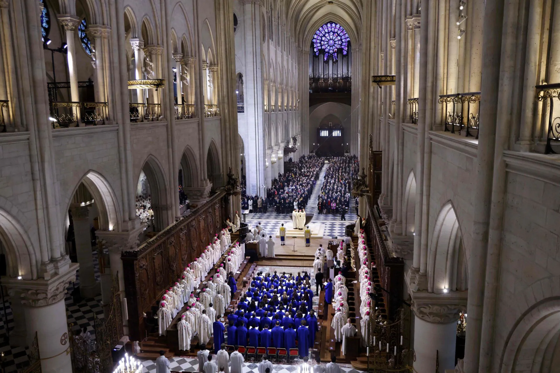 La catedral parisina reabre cinco años y siete meses después del gran incendio. Macron y decenas de mandatarios mundiales participaron en la ceremonia el sábado. 