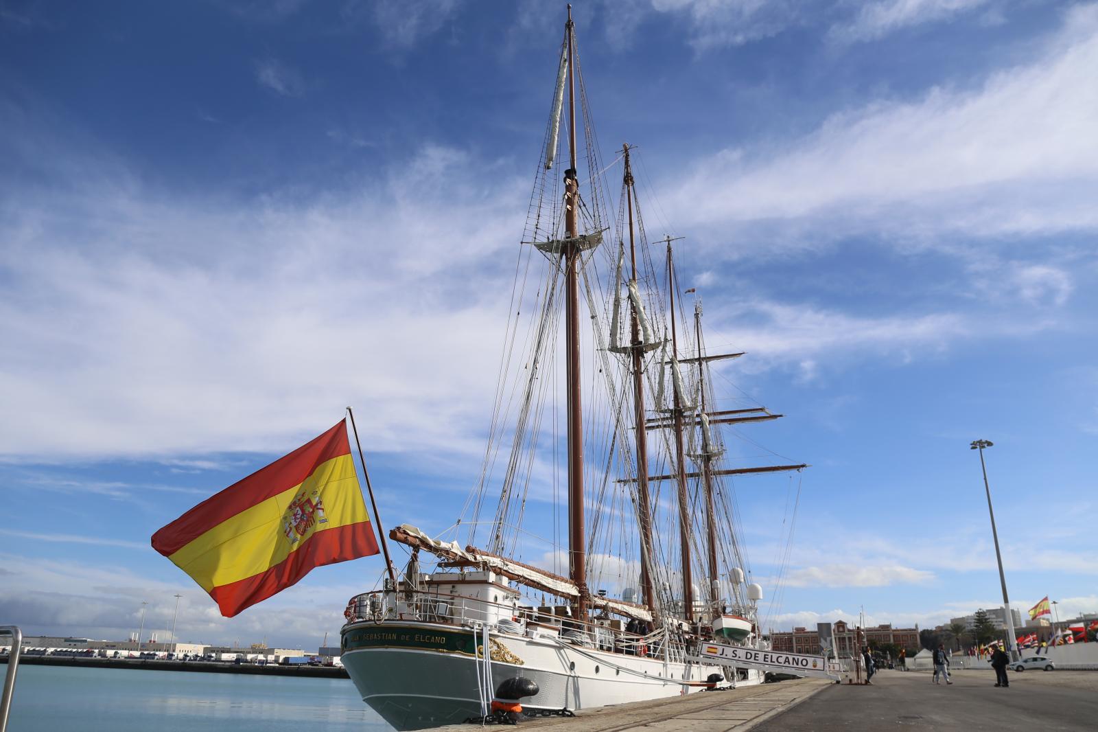 Imagen secundaria 2 - La Princesa Leonor embarca como guardamarina en el Juan Sebastián de Elcano