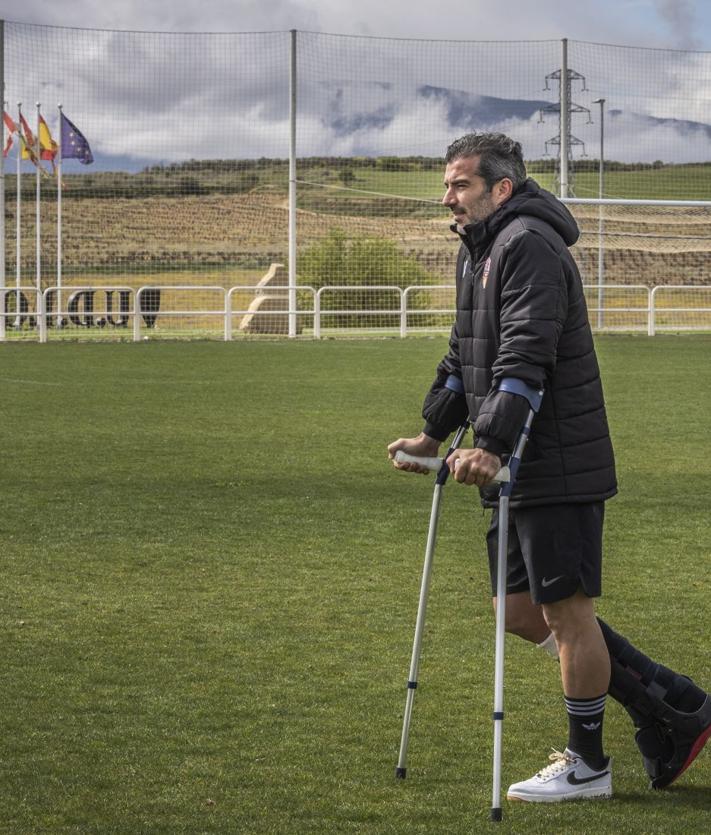 Imagen secundaria 2 - Iñaki, y la UD Logroñés, recuperan la sonrisa