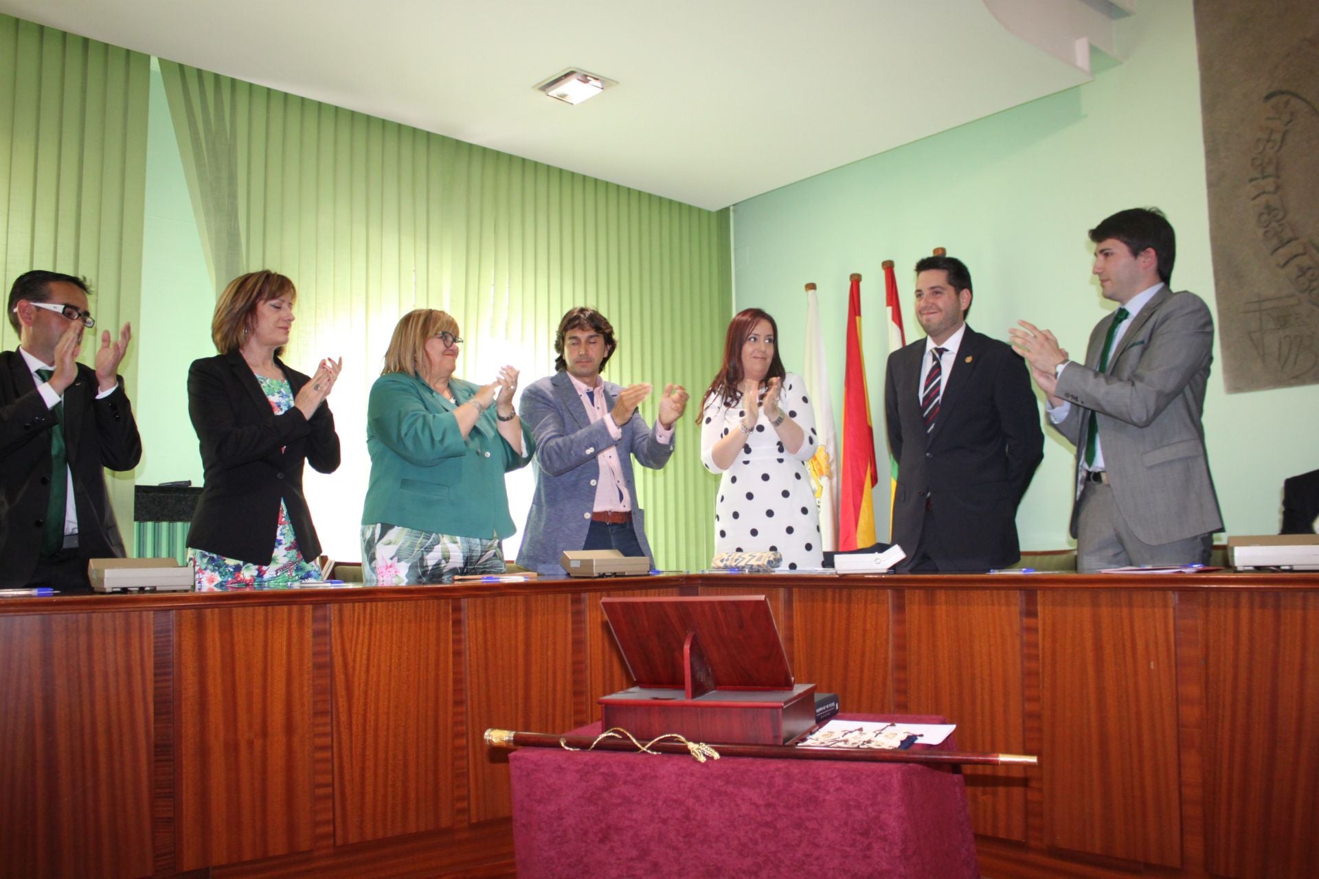 Imagen secundaria 1 - La elección, en junio de 2015, y su último acto, abrir el Museo del Calzado.