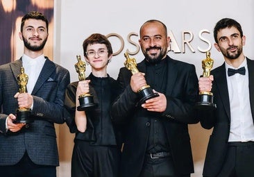 Israel libera al director palestino ganador del Oscar tras ser golpeado por colonos y pasar una noche en prisión