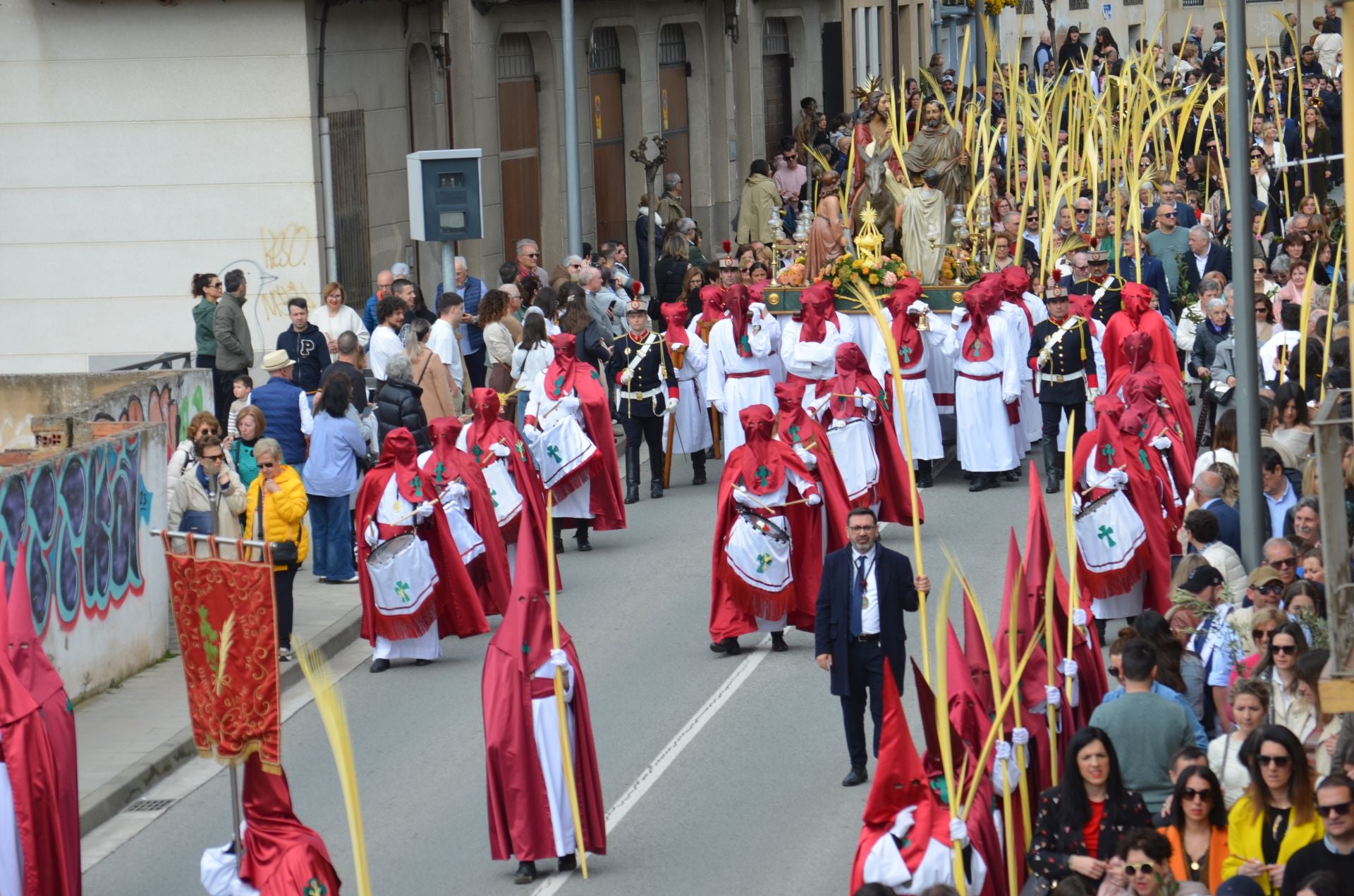 La Borriquilla recorre las calles de Calahorra
