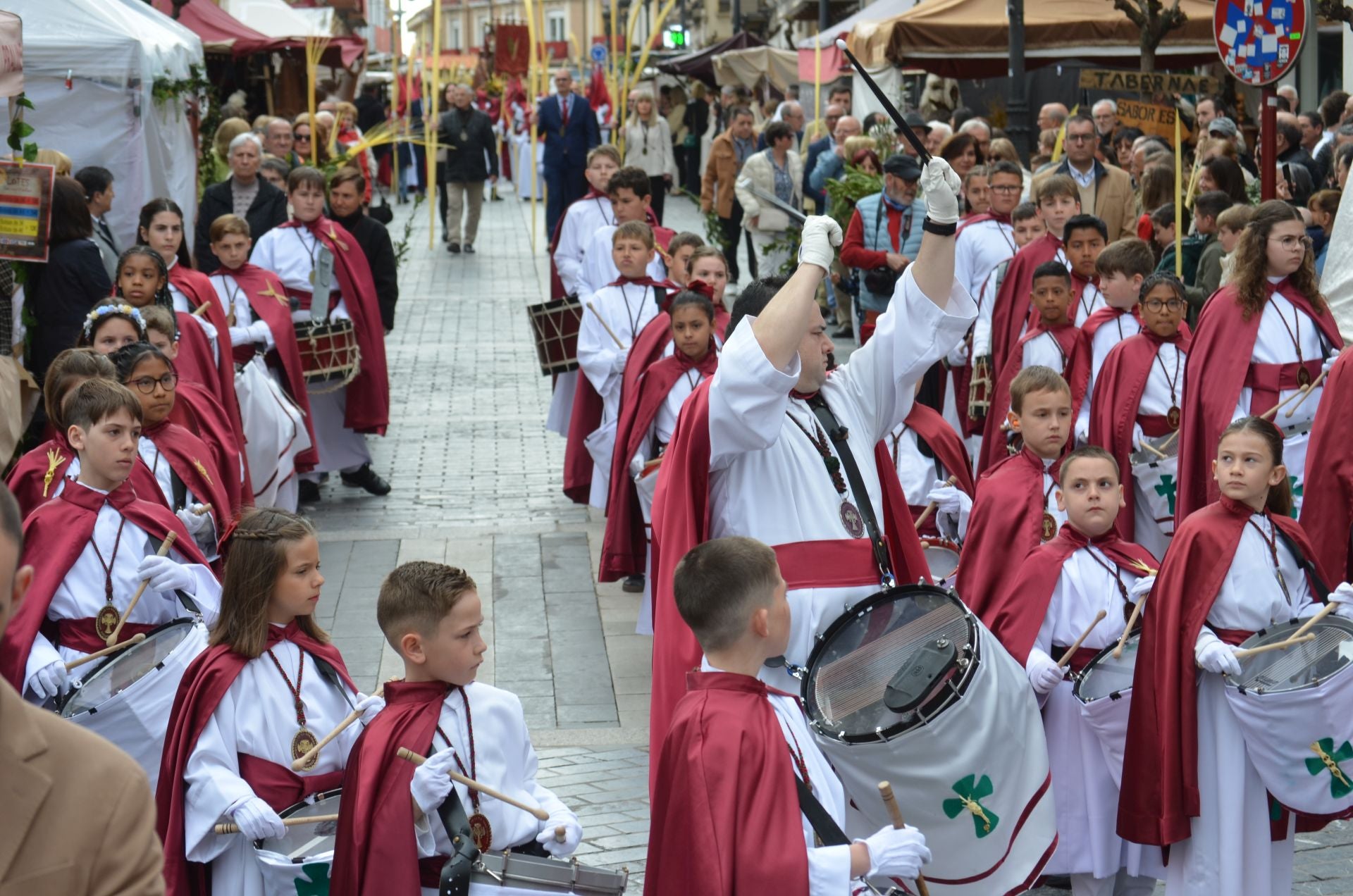 La Borriquilla recorre las calles de Calahorra
