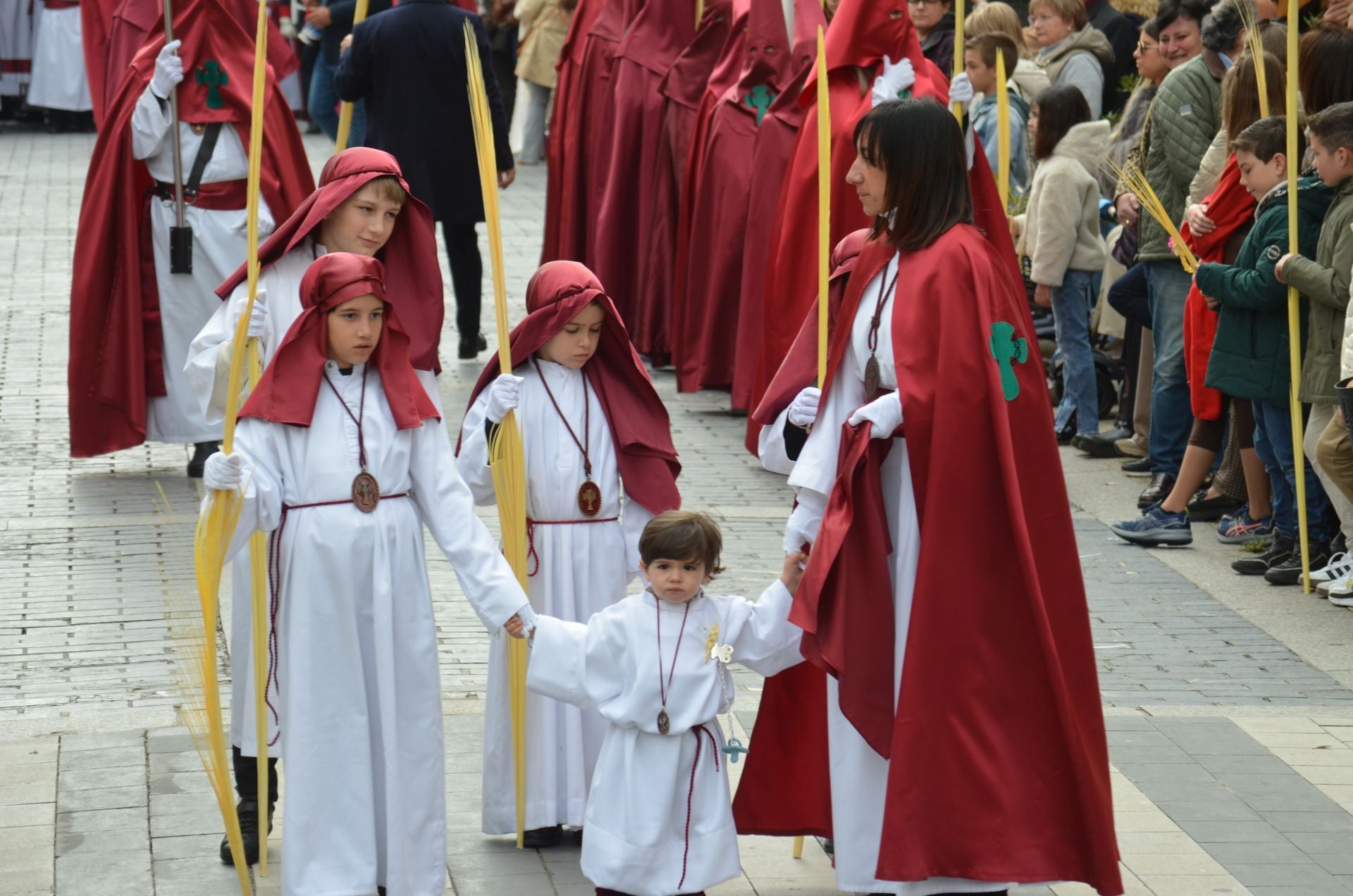 La Borriquilla recorre las calles de Calahorra