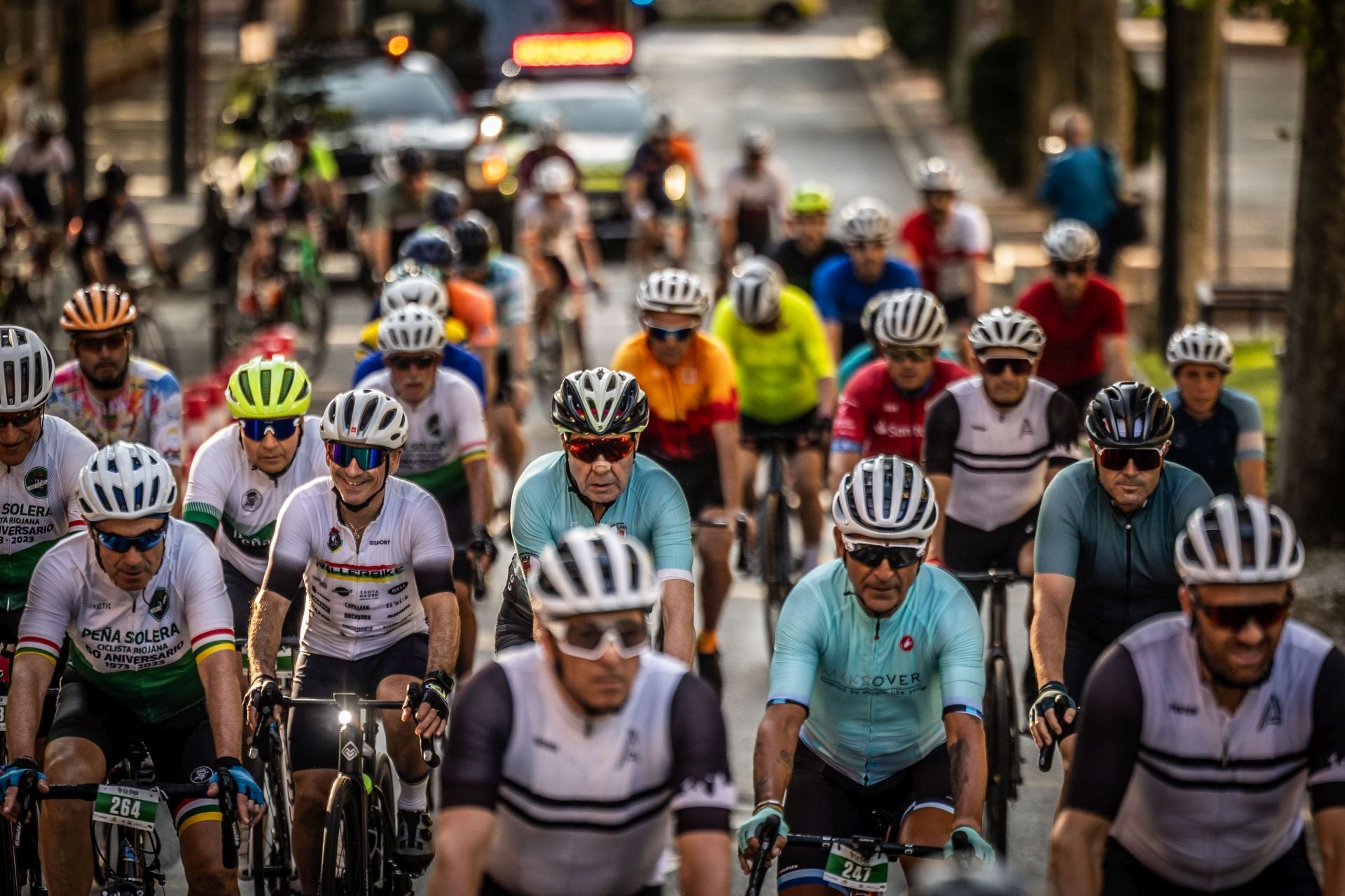 El cicloturismo le planta cara al calor