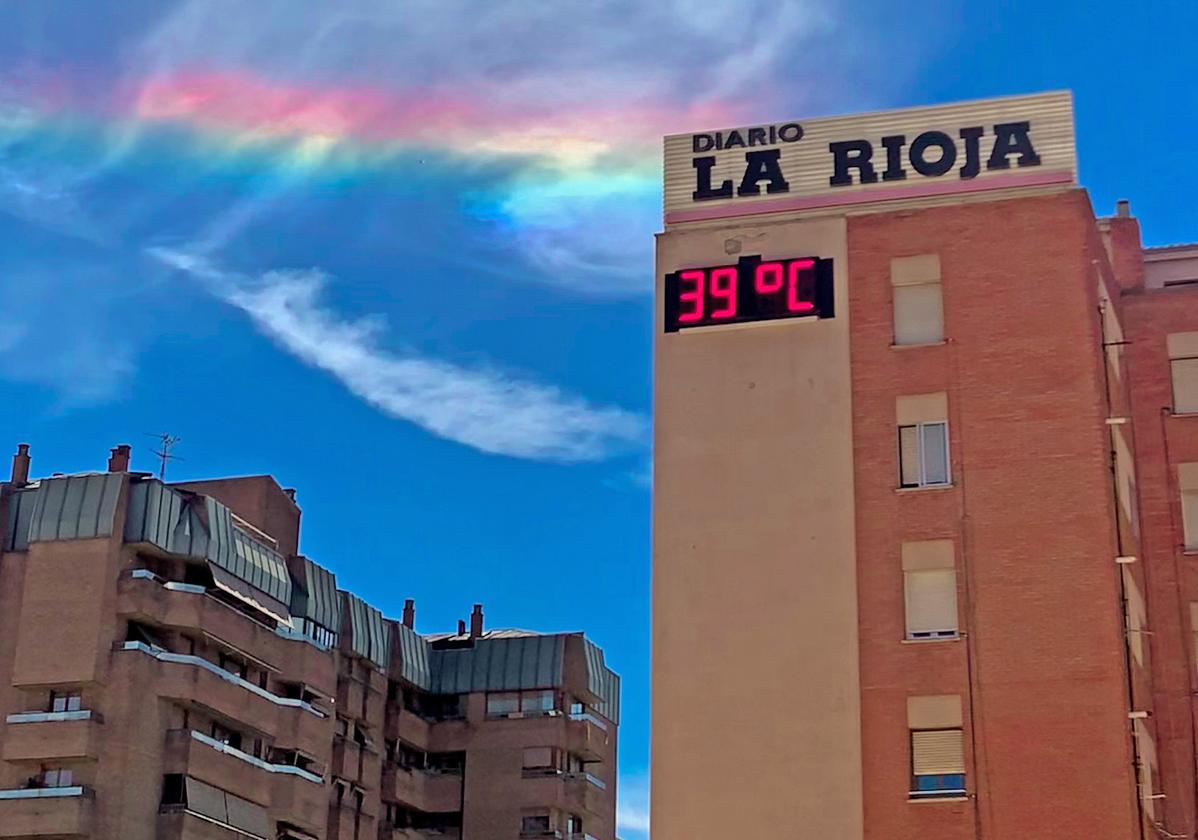 El edificio de Diario LA RIOJA donde se colocará el cartel en la azotea.