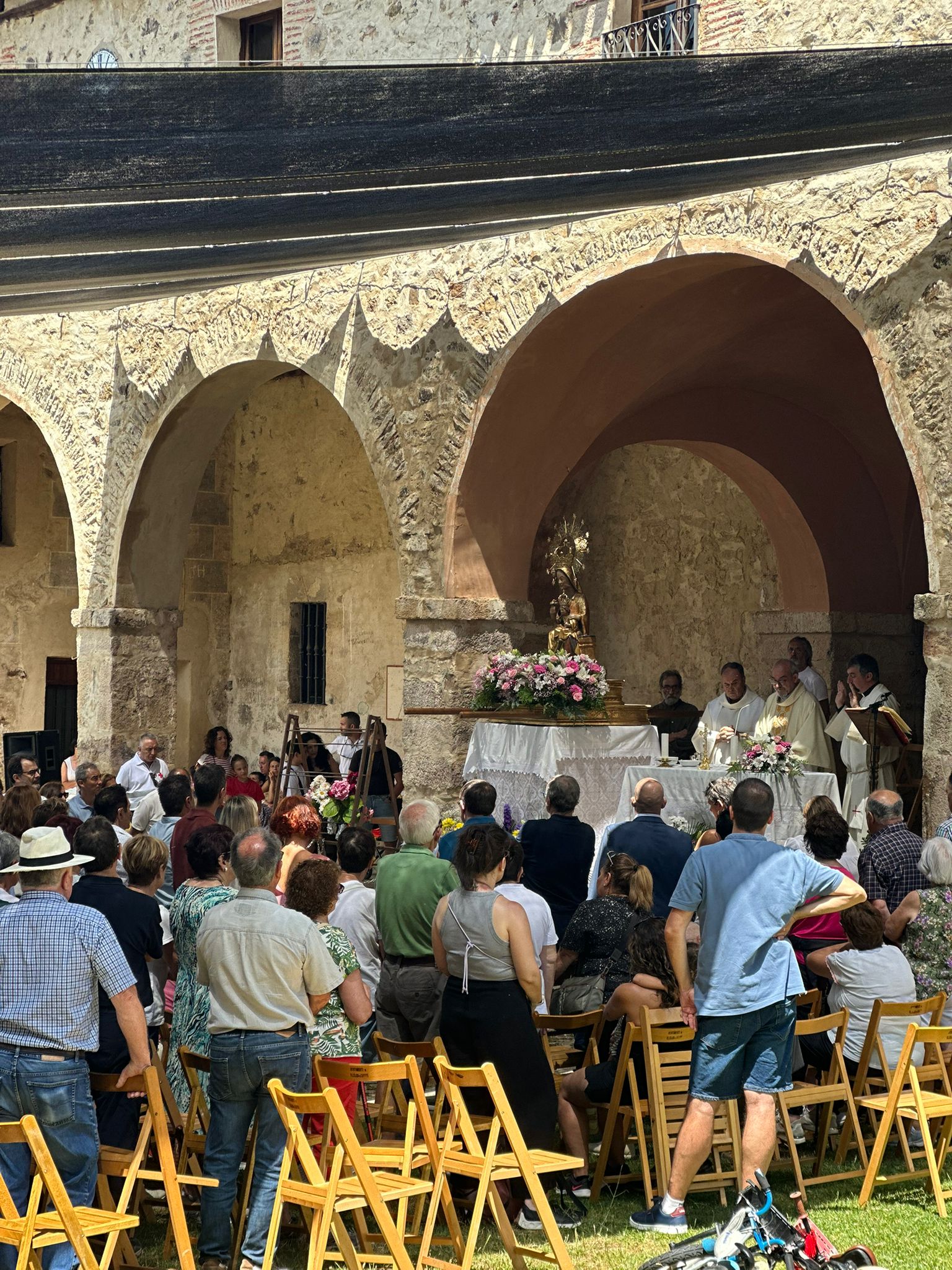 Lomos de Orios cumple con la tradición de la Caridad Grande