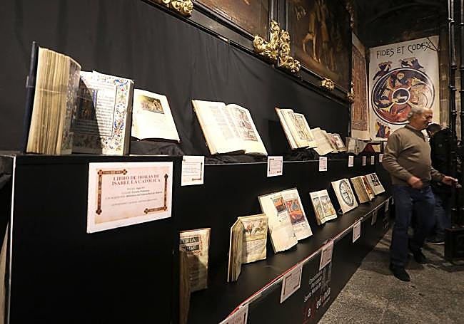 Exposición 'Fides et Codex', en la capilla de la Adoración de los Reyes de la concatedral de La Redonda.