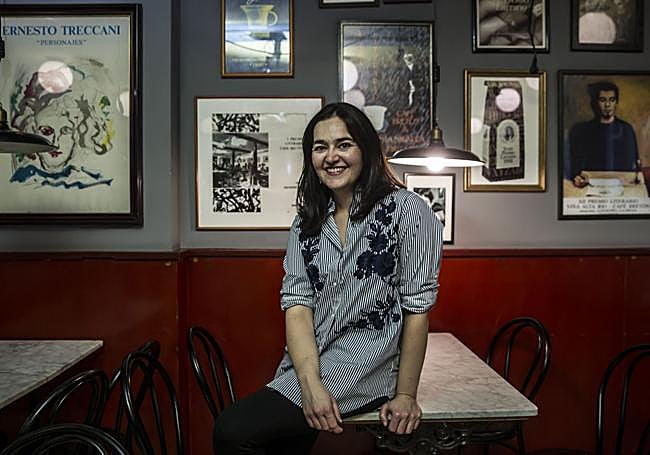 Elvira Valgañón, novelista.