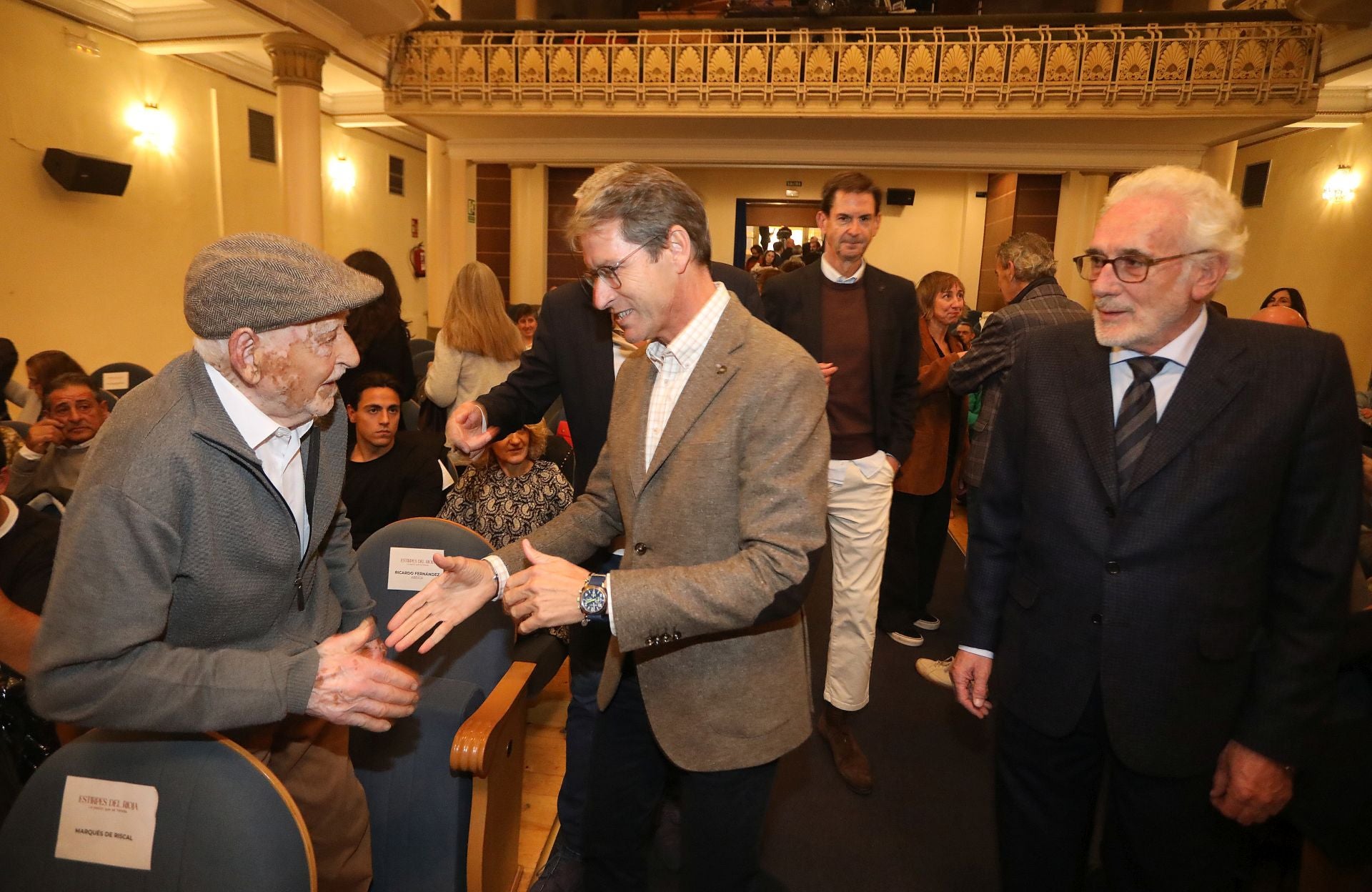 Estreno por todo lo alto del documental 'Estirpes del Rioja, la pasión que se hereda'